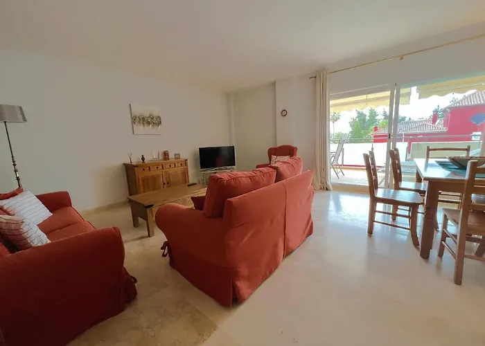 3 Bed Petunias, San Pedro